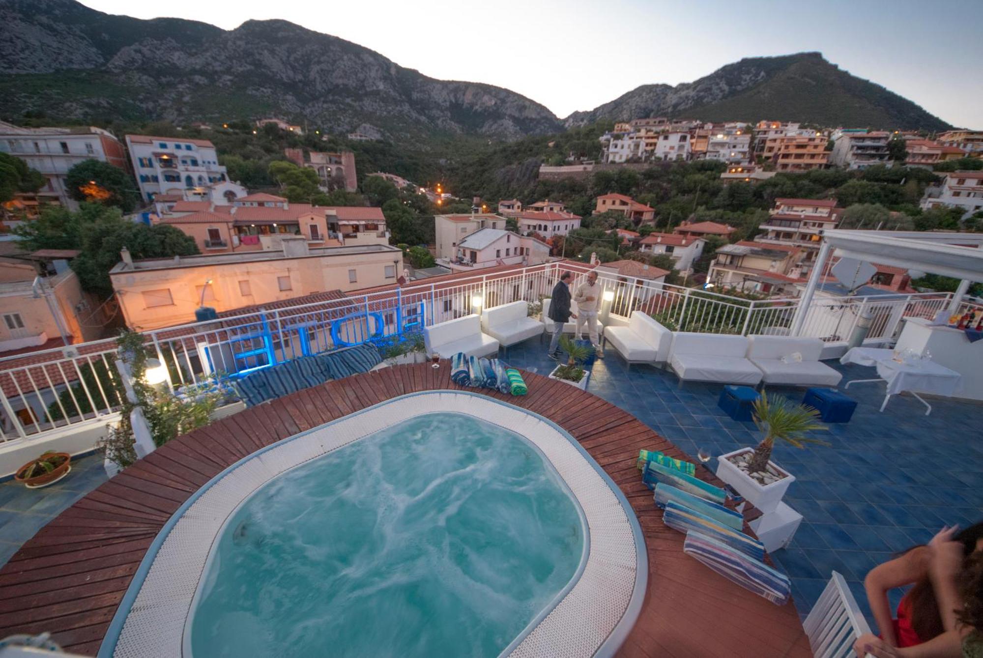 Hotel Bue Marino & Roof Lounge