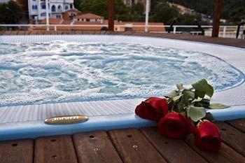 Bue Marino & Roof Lounge 3*